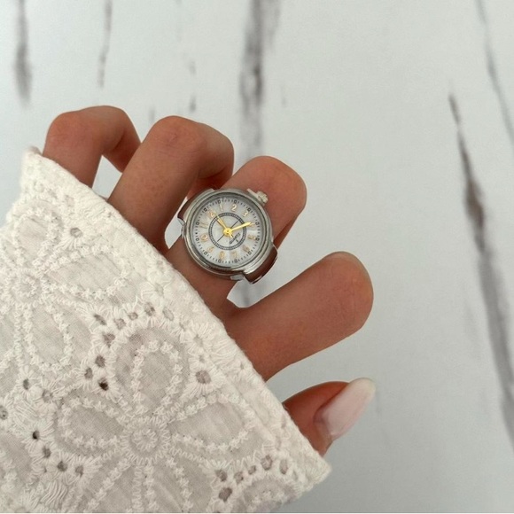 Retro Silver and White Dial Vintage inspired Y2K Ring Watch with Lace Sleeve - Picture 4 of 5